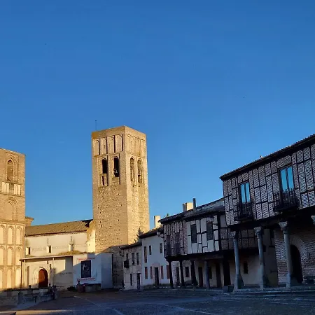 Casa Santa Maria 2 Con Jardin Y Barbacoa Ferienhaus Arévalo