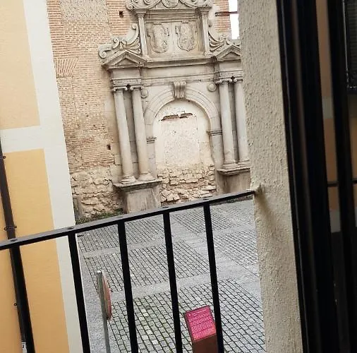 Дом отдыха Casa Santa Maria 2 Con Jardin Y Barbacoa Аревало